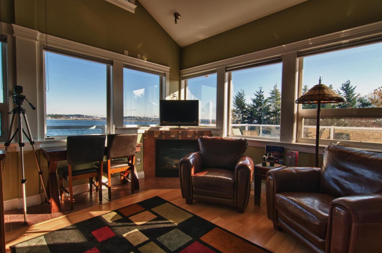 Birds Of A Feather Victoria Oceanfront Studio Suites Colwood Екстер'єр фото