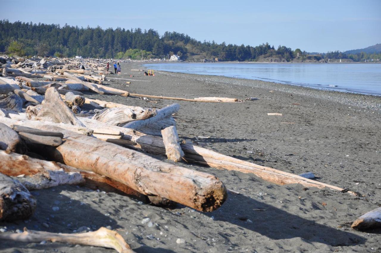 Birds Of A Feather Victoria Oceanfront Studio Suites Colwood Екстер'єр фото