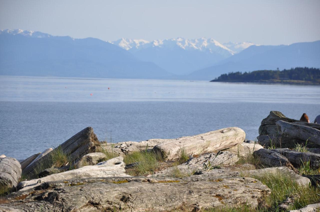 Birds Of A Feather Victoria Oceanfront Studio Suites Colwood Екстер'єр фото