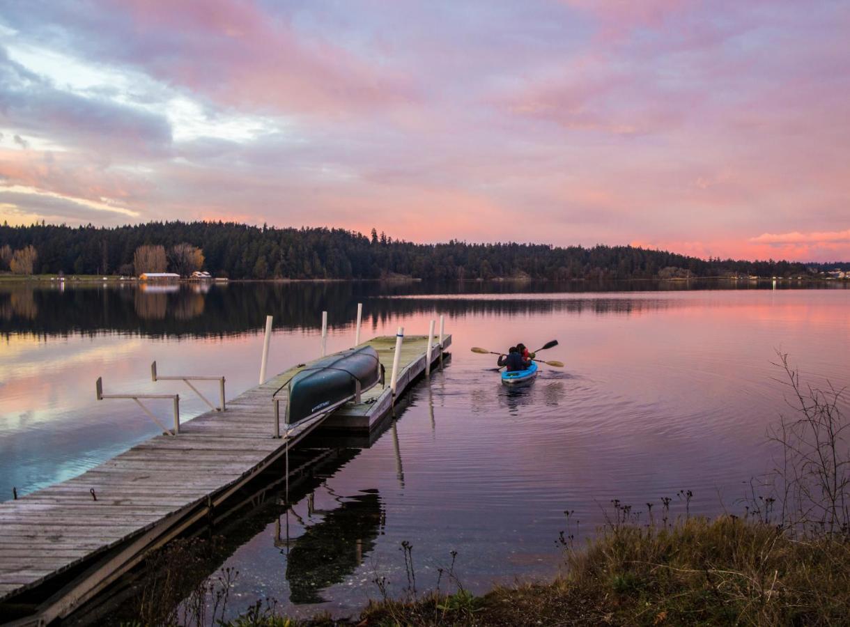 Birds Of A Feather Victoria Oceanfront Studio Suites Colwood Екстер'єр фото