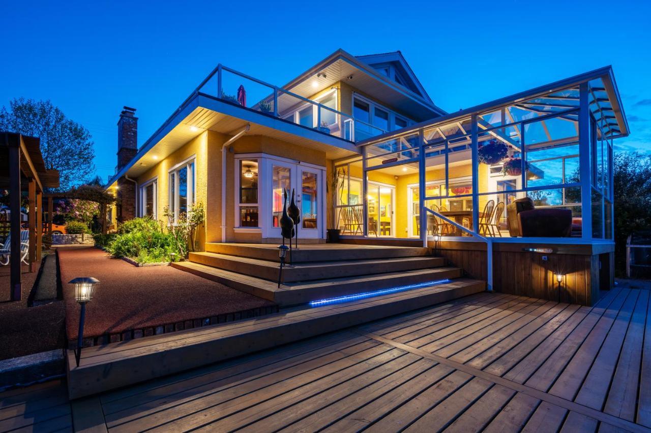 Birds Of A Feather Victoria Oceanfront Studio Suites Colwood Екстер'єр фото