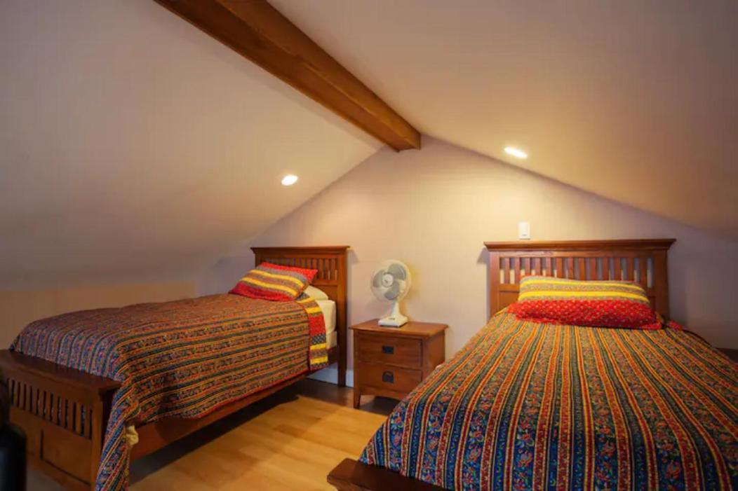 Birds Of A Feather Victoria Oceanfront Studio Suites Colwood Екстер'єр фото