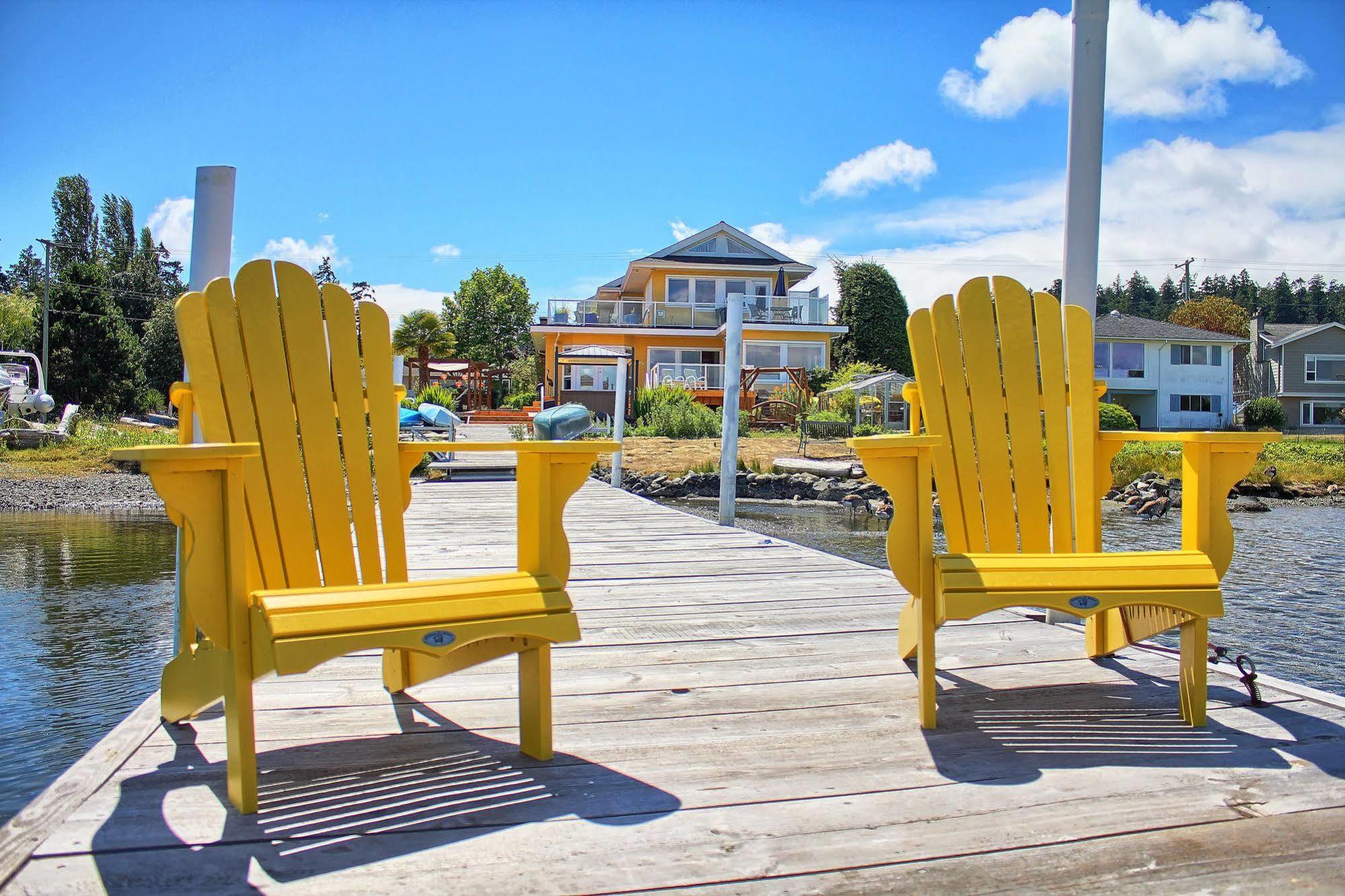 Birds Of A Feather Victoria Oceanfront Studio Suites Colwood Екстер'єр фото