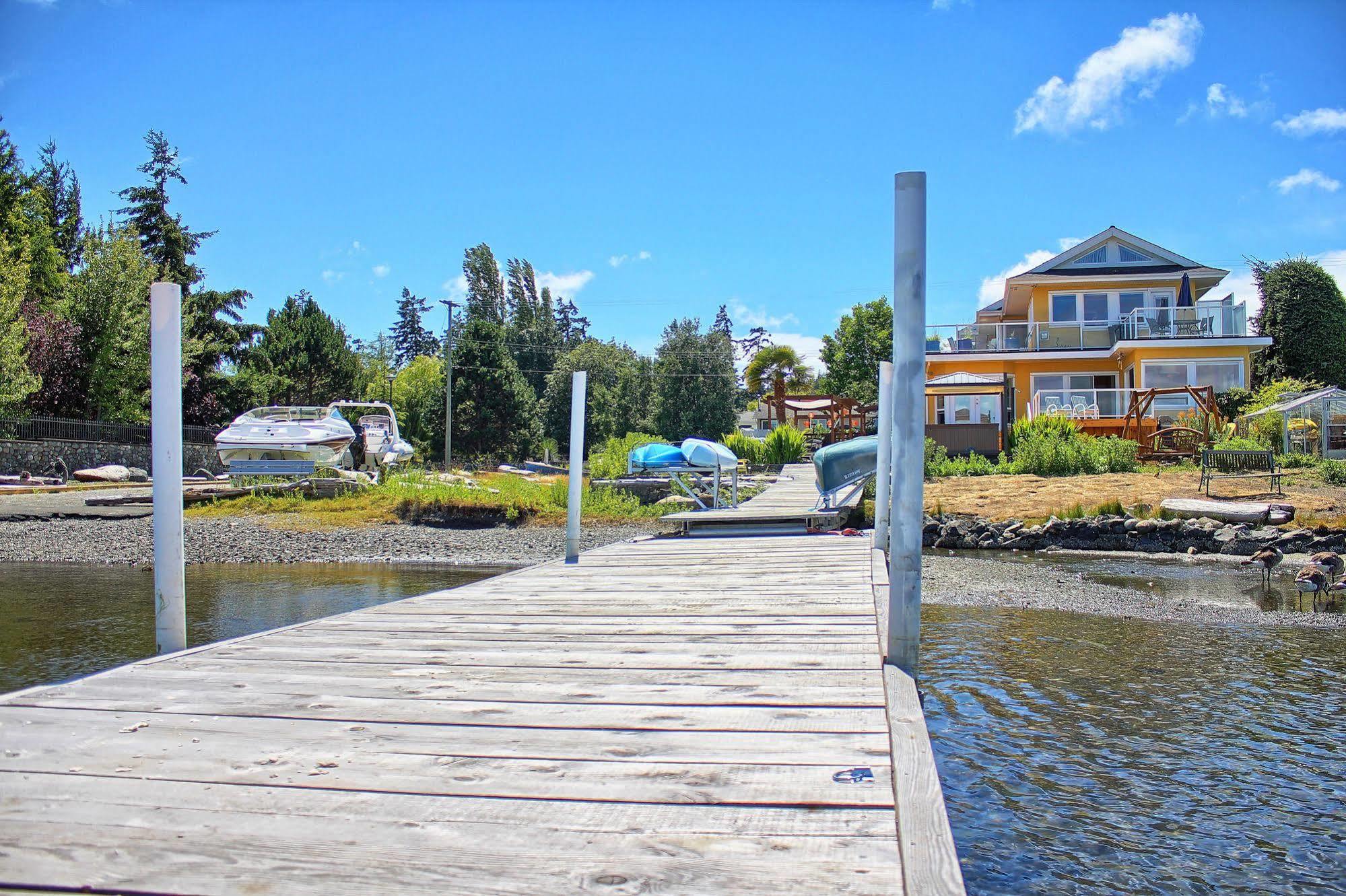 Birds Of A Feather Victoria Oceanfront Studio Suites Colwood Екстер'єр фото